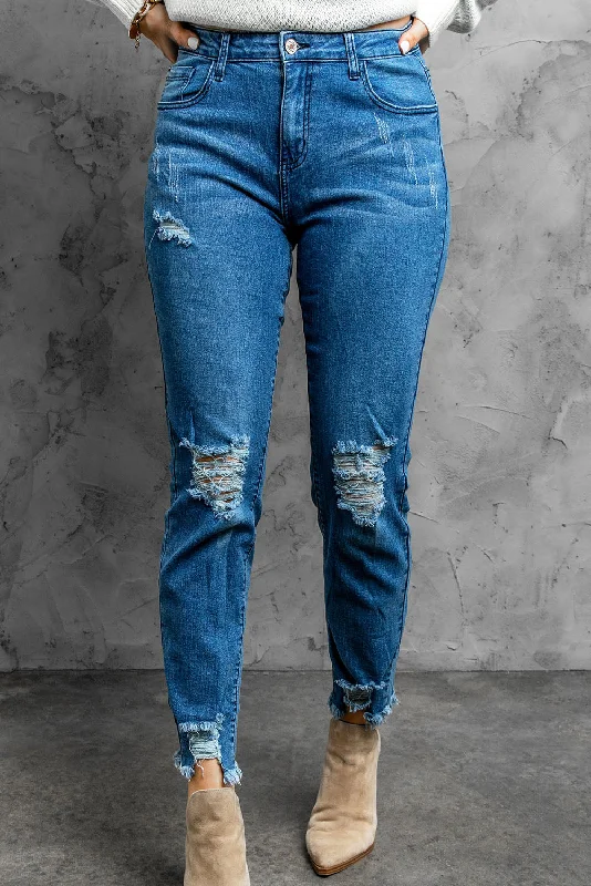 women's distressed denim jeans with holesStylish Distressed Cropped Jeans