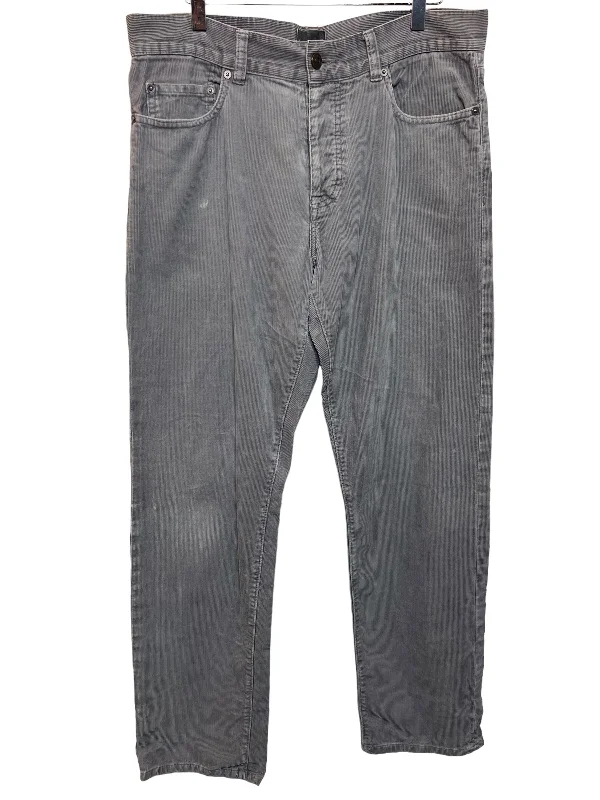 women's denim jeans for travelClub Monaco Chord Jeans (W34)