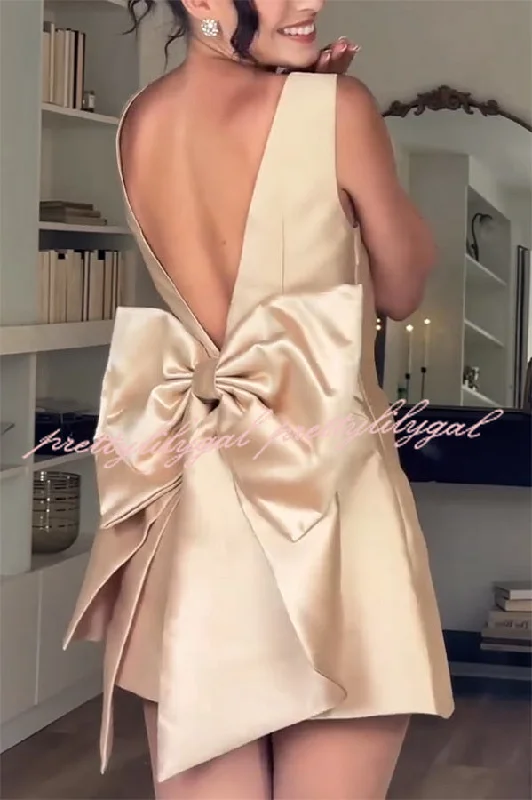 wrap Mimi dresses for an hourglass figureUltimate Muse Satin Oversized Bow Detail Square Neck Mini Dress