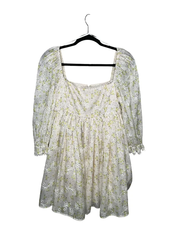 women's fashionable dressesDress Casual Short By Mable In White & Yellow, Size: M