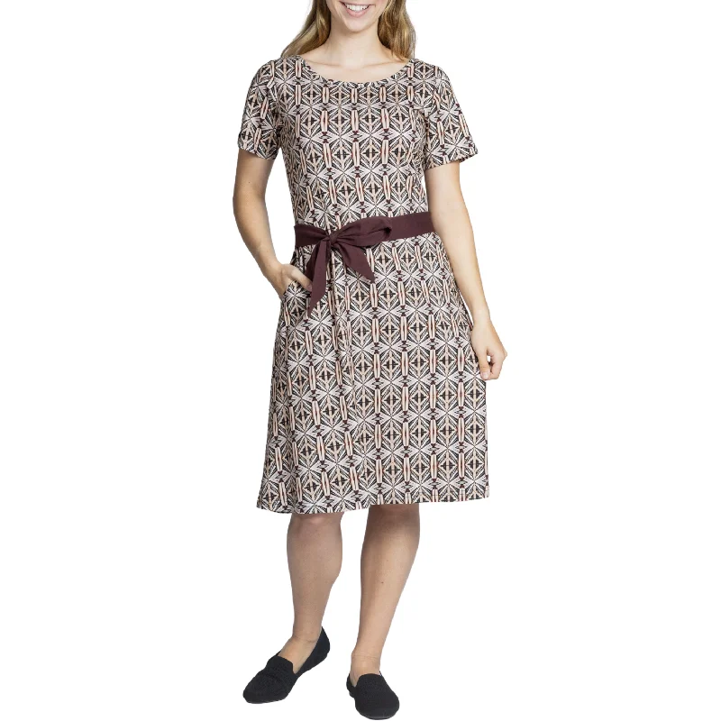 women's plus-size dressesLiterary Illusion Belted Dress (No Waist Seam)