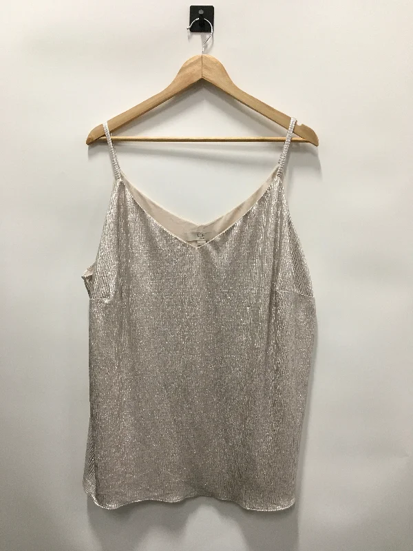 women's tops for those who want to create outfits that are both unique and memorableSilver Top Sleeveless Loft, Size 20