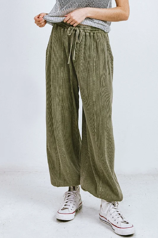 women's timeless pantsA CHILL MOMENT JOGGER PANTS