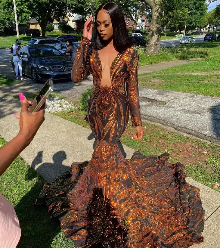 prom dresses for fallSexy Mermaid Style Fitted Cut Out Front Sparkly Gold Sequin Black Girls Long Sleeve Prom Dresses 2024