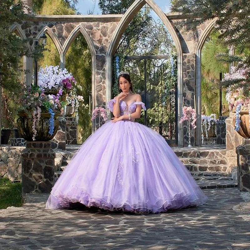 cap sleeve prom dressesSweet 16 Lilac Quinceanera Dresses Off Shoulder Beads Ruched Ball Gown Dress Prom Gowns Vestido De 15 Anos Quinceanera