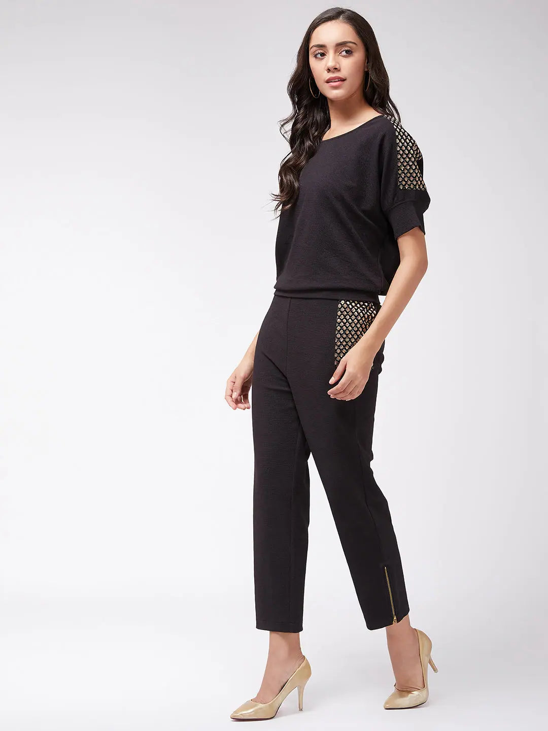 women's designer pantsSolid Loose Top And Jogger Pants With Embellished Patch